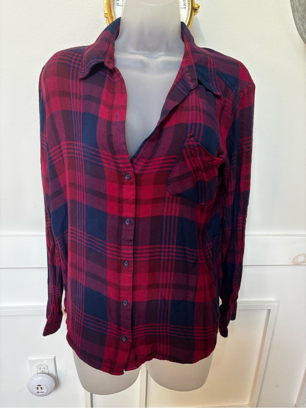 Cabernet/Midnight Navy color way plaid shirt size large
